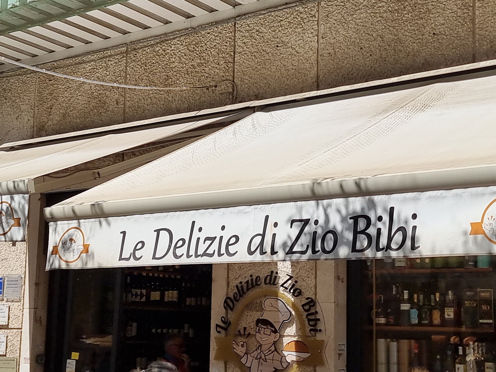 L'insegna in Corso Centocelle